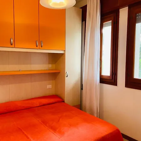 Tortorella * Bibione